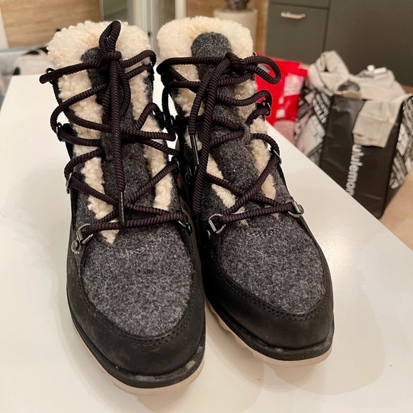 Sorel SneakChic Alpine Boot - Picture 2 of 8
